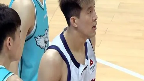 英超巅峰对决！揭秘曼市德比制胜关键！